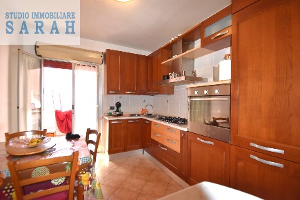 Foto Appartamento in Via 8 Marzo, Viareggio Bicchio - Varignano di 90 m²