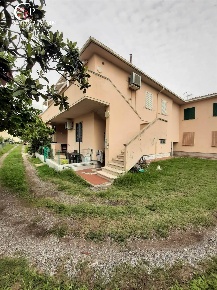 Foto Appartamento in via Carlo Ginori, Cecina Marina di Cecina di 69 m²