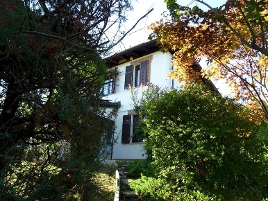 Foto Villa unifamiliare in via Acqui, Mombaruzzo Centro di 374 m²