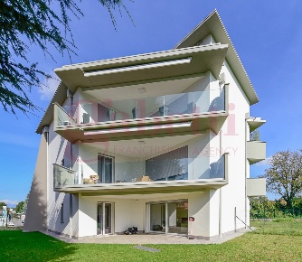 Foto Appartamento in Via Sempione 18, Cantù Semicentro di 90 m² in vendita
