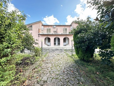 Foto Casa indipendente in Via Amerina 5, Fabrica di Roma Regolelli