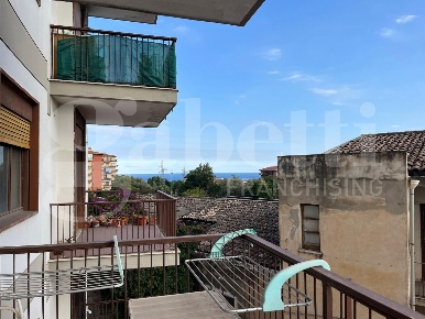 Foto Appartamento in Via Del Canalicchio 3, Tremestieri Etneo di 117 m²