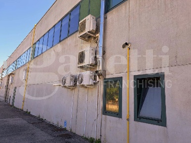 Foto Capannone industriale a Maserada sul Piave Zona Industriale di 1000 m²