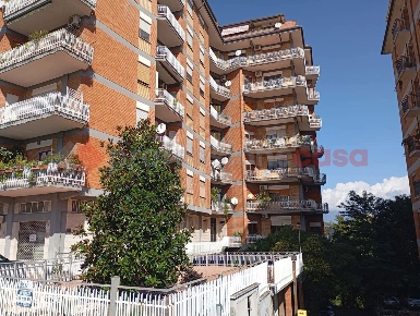 Foto Appartamento in Via Cosenza 2, Frosinone America Latina di 150 m²