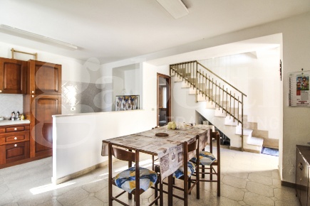 Foto Appartamento in Via Sangrina 76, Ateleta di 136 m² con 5 locali