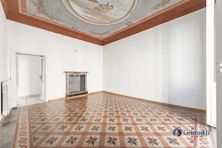 Foto Appartamento in Via San Giuseppe 81, Saronno di 1100 m² in vendita