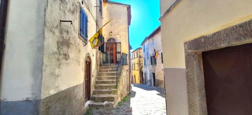Foto Casa indipendente a Castel del Piano Centro di 80 m² con 7 locali