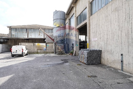Foto Capannone industriale a Gorle di 1200 m² in vendita