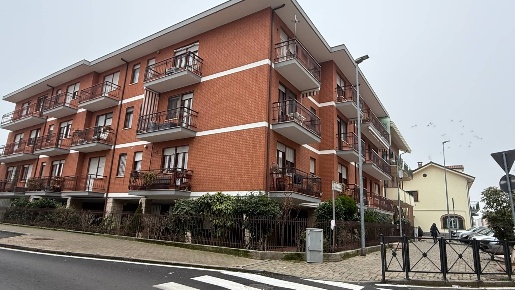 Foto Appartamento in Via Cottolengo, Vinovo Centro di 78 m² con 3 locali