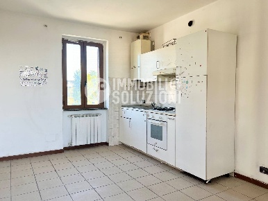Foto Appartamento in Via Dante Alighieri, Gorlago di 60 m² con 2 locali