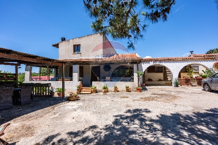 Foto Casa indipendente in Via Palau Borgata Tottubella, Sassari di 149 m²