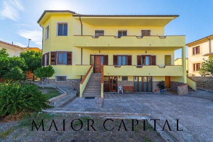 Foto Casa indipendente in Via Bodio, Oschiri di 480 m² con 15 locali