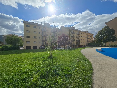 Foto Appartamento in Via Amiternum, L'Aquila di 105 m² con 4 locali