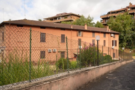 Foto Appartamento in Via Del Predio Di Filippo, Roma di 52 m² con 3 locali