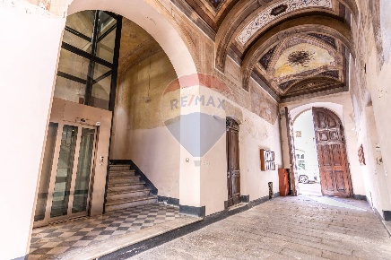 Foto Ufficio in Via Manno, Sassari Centro Storico di 136 m² con 5 locali