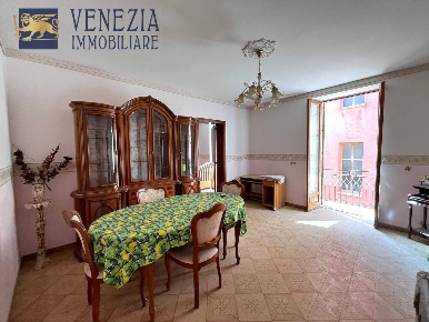 Foto Case semi ndipendenti in Vicolo Puccio, Sciacca Centro di 165 m²