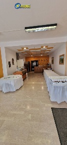 Foto Locale commerciale a Campli Sant'Onofrio Floriano di 251 m² in vendita