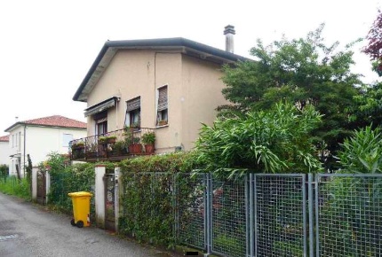 Foto Casa indipendente in Via Gruppo Conegliano, Treviso San Liberale