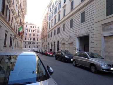 Foto Negozio in via Milazzo 00, Roma Castro Pretorio di 22 m² con 1 locali