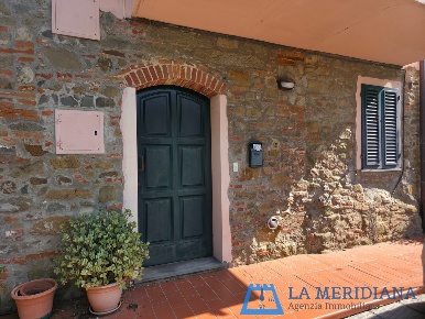 Foto Casa indipendente a Vinci Centro di 70 m² con 2 locali in vendita