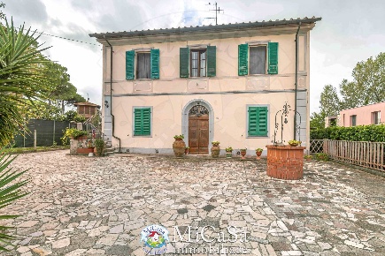 Foto Villa bifamiliare a Pisa San Rossore - Barbaricina di 160 m²
