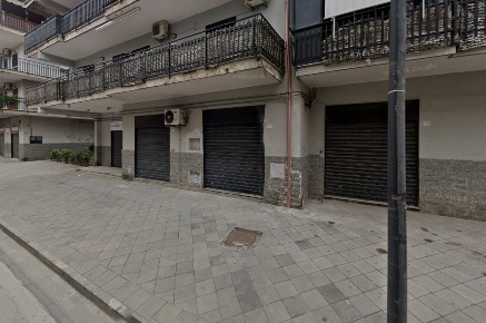 Foto Locale commerciale in Via Vittorio Emanuele, Casalnuovo di Napoli