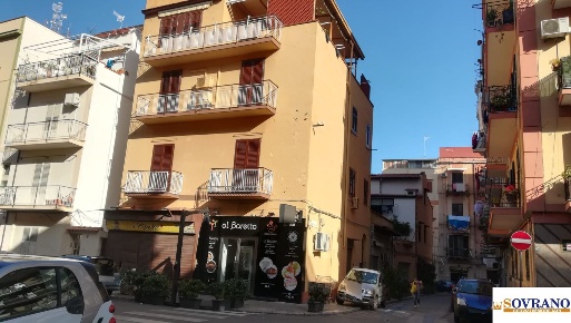 Foto Casa indipendente a Palermo Arenella di 270 m² con 6 locali in vendita