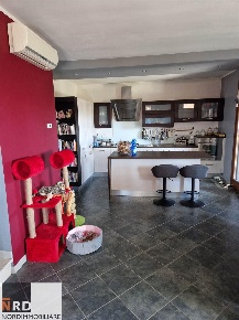 Foto Villa bifamiliare in Nenni, Borgo Virgilio di 200 m² con 4 locali