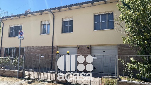 Foto Casa indipendente a Ravenna di 540 m² in vendita