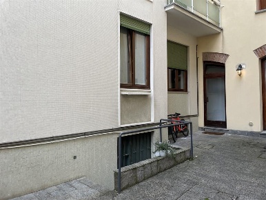 Foto Magazzino in bellani, Monza Centro Storico di 32 m² con 1 locali