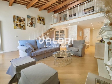 Foto Appartamento in Via Ugolino D'Azzo Ubaldini, Faenza di 190 m²