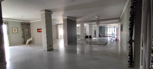 Foto Ufficio in Via Cimitero, Nola Centro di 215 m² con 10 locali