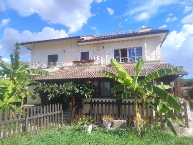 Foto Duplex in Via Archippo, Roma Casal Palocco di 150 m² con 5 locali