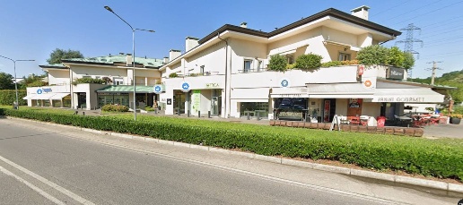 Foto Attività commerciale in VIA PROVINCIALE, Dolzago Centro di 82 m²