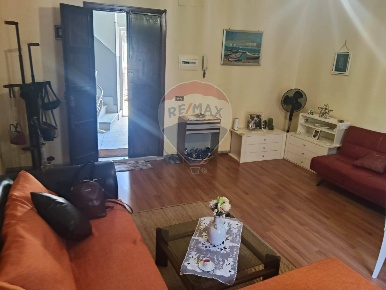Foto Appartamento in Via Etnea, Catania Borgo di 200 m² con 7 locali