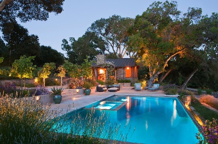 Foto Villa unifamiliare a Pietrasanta di 250 m² con 11 locali in vendita