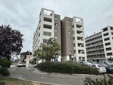 Foto Garage in GALLERIA KAROL WOJTYLA, San Giovanni Teatino Sambuceto