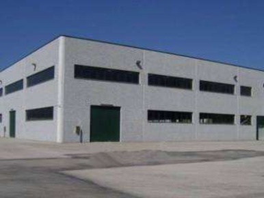 Foto Capannone industriale a Reggio nell'Emilia di 1660 m² con 7 locali