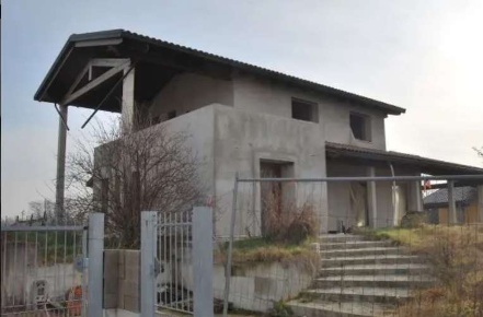Foto Casa indipendente in Via Kennedy, Quargnento di 246 m² con 1 locali