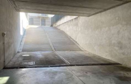 Foto Box in Via San Francesco d'Assisi, Giussano Centro di 32 m² in vendita