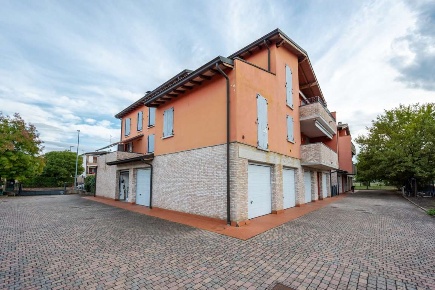 Foto Case semi ndipendenti in Via Luciano Dodi 23, Carpi di 97 m²