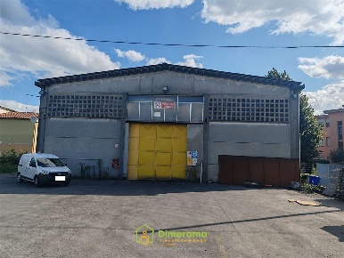 Foto Capannone industriale in Via Rughi 22, Porcari Centro di 1900 m²
