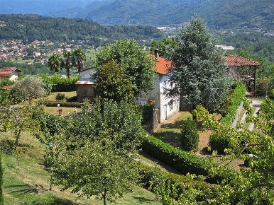 Foto Villa unifamiliare in sp43, Gallicano di 180 m² con 5 locali