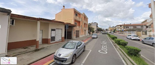 Foto Negozio a Assemini di 100 m² con 2 locali in vendita
