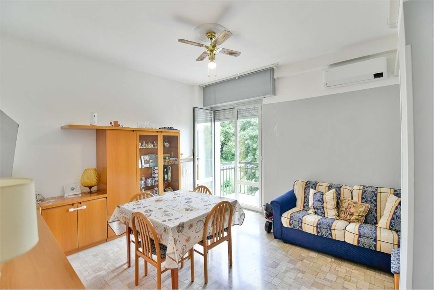Foto Appartamento in viale Mose Bianchi 7, Carate Brianza Centro di 81 m²