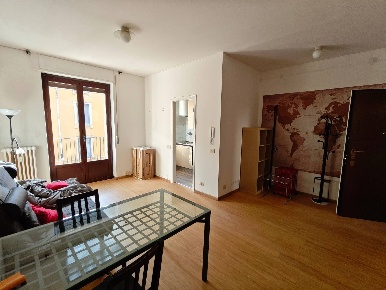 Foto Appartamento in Via Antonio Fogazzaro, Milano Montenero di 62 m²