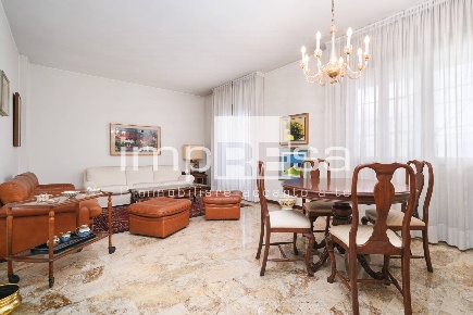 Foto Appartamento in Via Tomitano, Treviso Eden - Tribunale di 139 m²