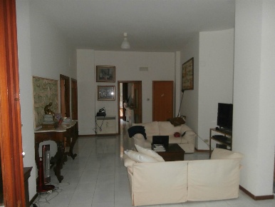 Foto Appartamento a Salerno Centro di 95 m² con 3 locali in vendita