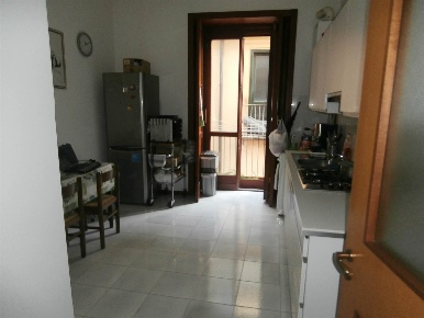 Foto Appartamento in via roma 16, Salerno Centro di 95 m² con 3 locali