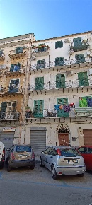 Foto Magazzino a Palermo Politeama - Ruggiero Settimo di 20 m² con 1 locali